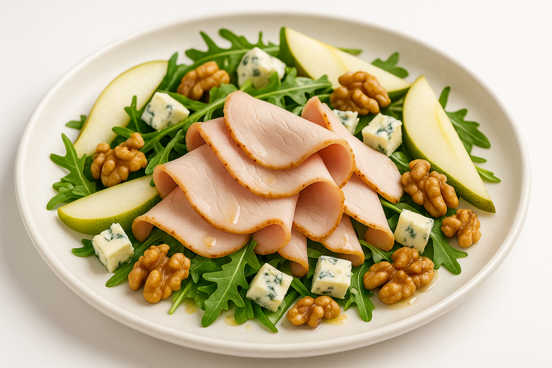 Schab pieczony - plasterkowany 100g Salatka_gourmet_ze_schabem_pieczonym__gruszka__gorgonzola_i_orzechami1